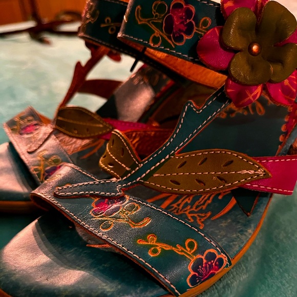 ELITE LEATHER boutique sandals with 3.5” wedge heel simply gorgeous!!! Sz 39 - Picture 3 of 14